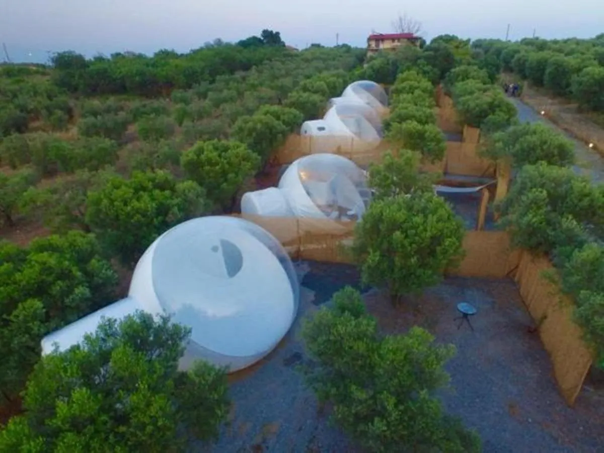 Bubble Tents 네아 모우다니아
